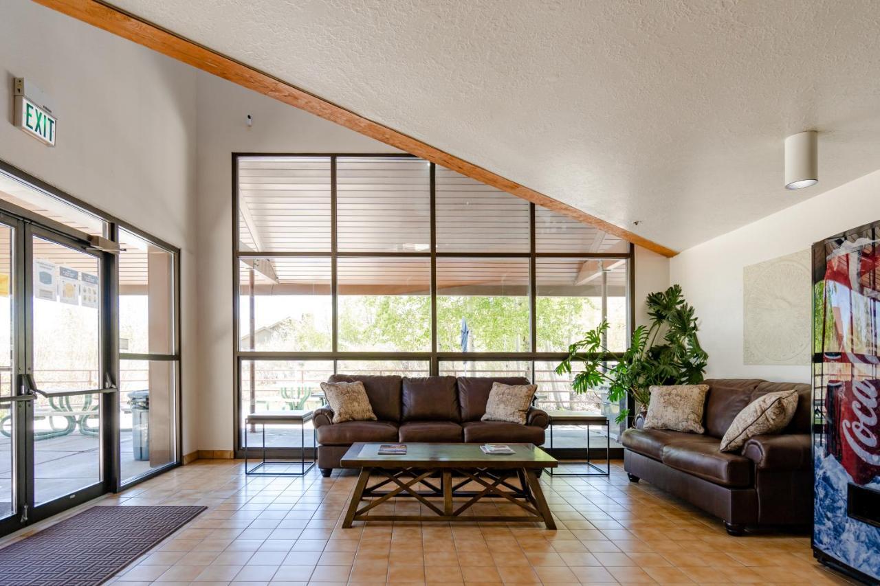 Aparthotel Circle J Club At Jeremy Ranch Park City Esterno foto